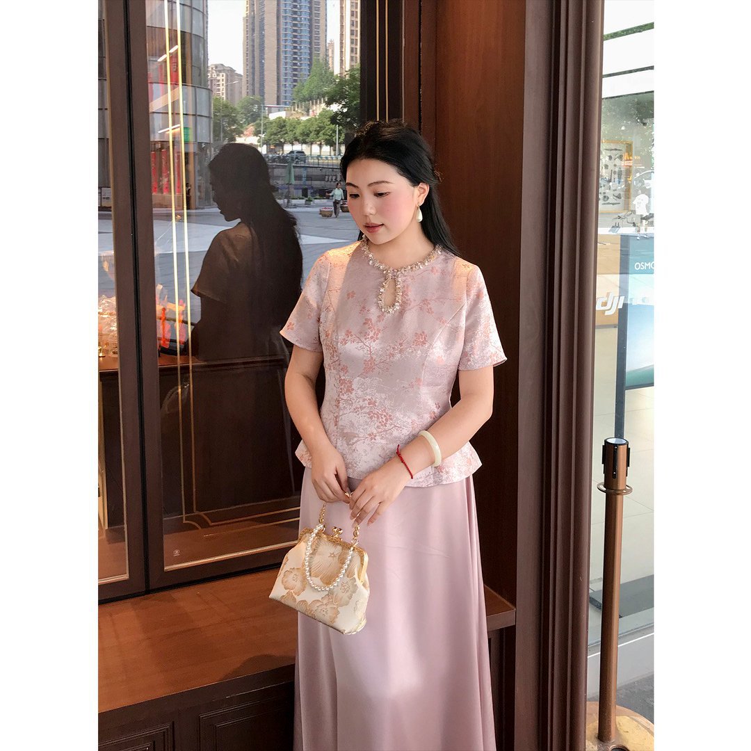 温柔修身新中式上衣+鱼尾裙套装