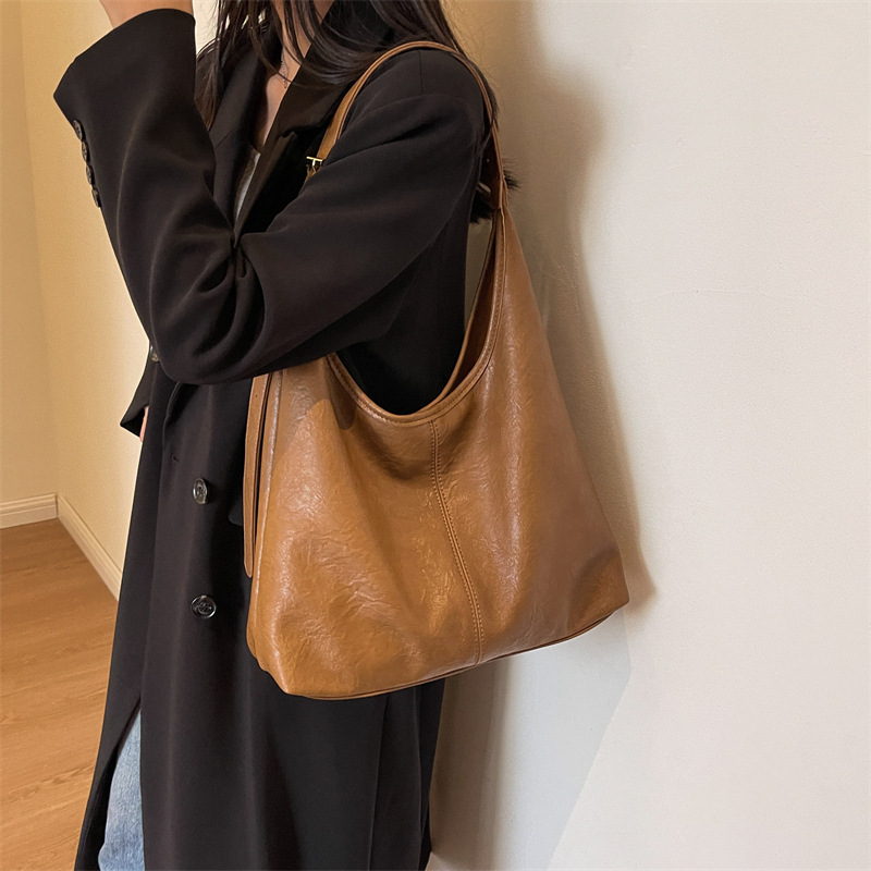 vokooty2025春季复古休闲单肩包