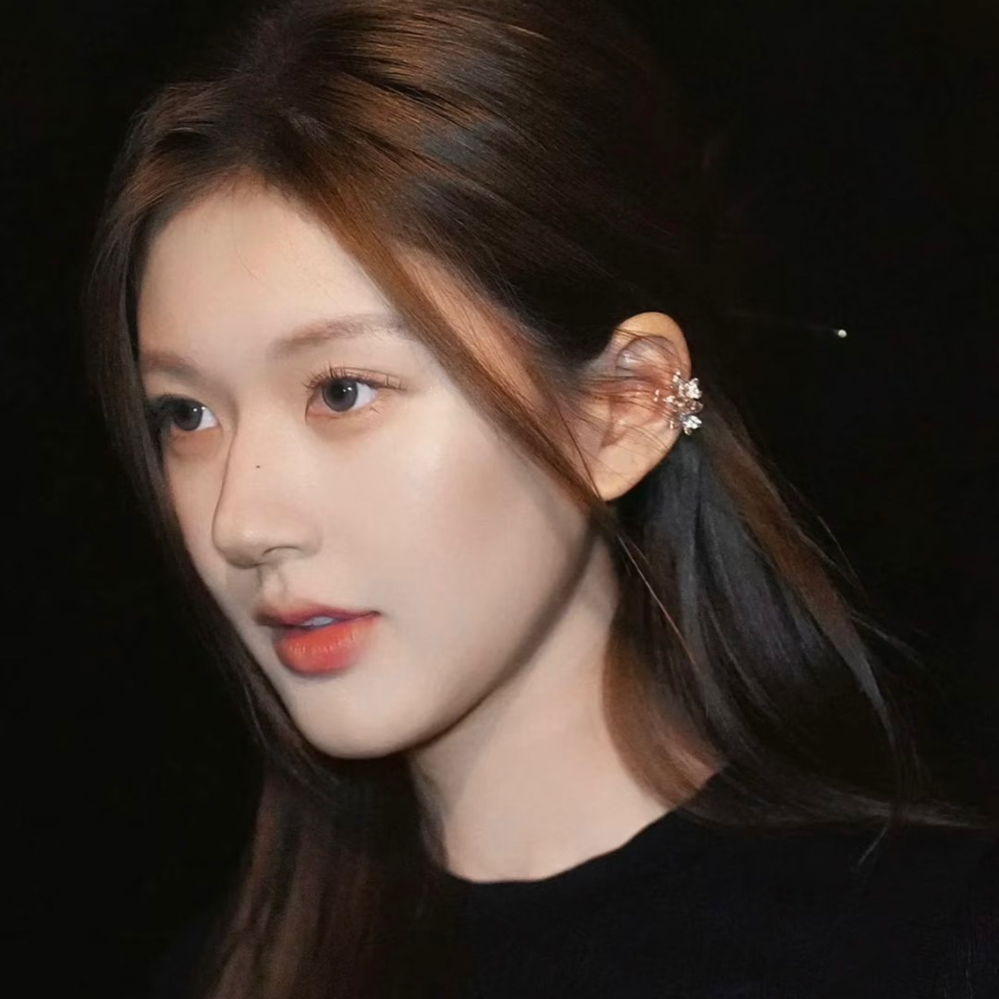 许我耀眼赵露思同款银色耳钉女生韩版气质级感小众设计耳环花朵