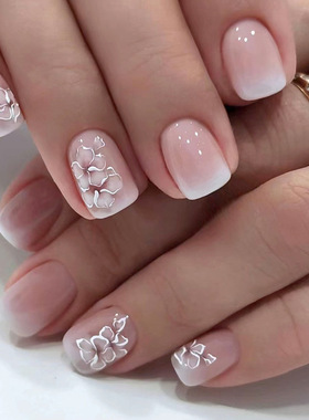 短款方形白色花朵温柔渐变仙女时尚百搭显白假指甲成品穿戴甲