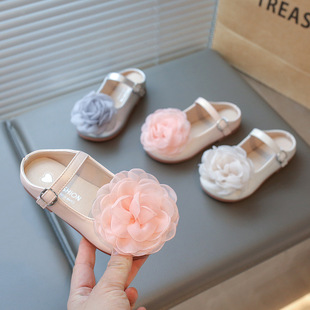 中大童女孩小香风花朵平底皮拖鞋 公主拖鞋 春夏款 女童包头半脚拖鞋