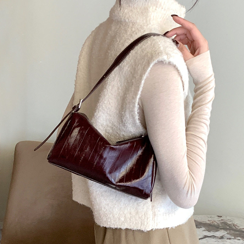 头层牛皮法棍包2026新款小众鳗鱼纹枕头包女真皮斜挎包肩腋下包,箱包皮具/热销女包/男包,通用款女包,淘宝优惠券,粉丝福利购,淘宝优惠卷