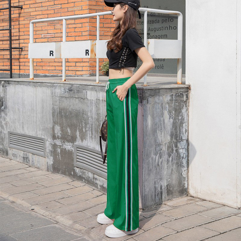 春秋款绿色休闲运动裤女网红宽松健身跳操舞蹈微喇腰条纹阔腿裤