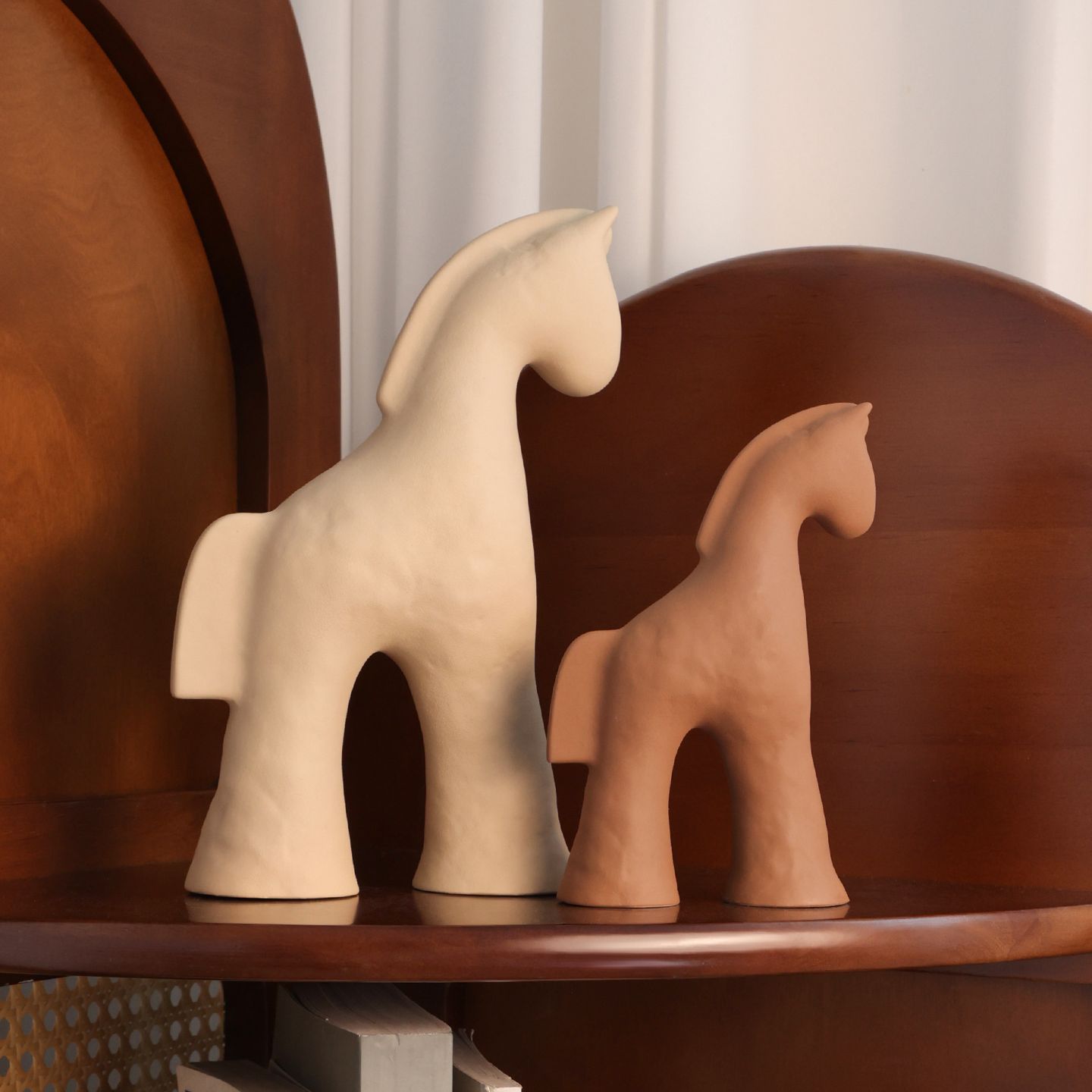 创意客厅可爱小马现代简约白瓷