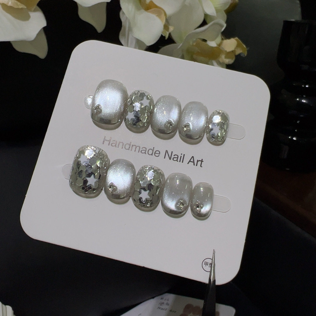 银霜冷冽清冷风疏离感玻璃珠魔镜法式ins风级感亮片穿戴甲跨境,彩妆/香水/美妆工具,穿戴甲/甲片,淘宝优惠券,粉丝福利购,淘宝优惠卷