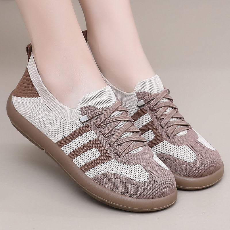 2025春秋季新款德训鞋时尚爆款休闲单鞋软底防滑轻便老北京布鞋女,女鞋,传统布鞋,淘宝优惠券,粉丝福利购,淘宝优惠卷