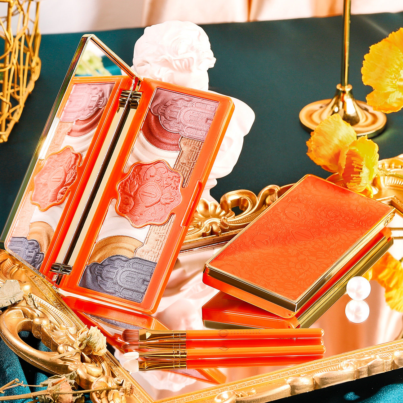 【官方】轻雾丝绒九色眼影盘哑光裸妆腮红修容细腻不飞粉美妆化妝