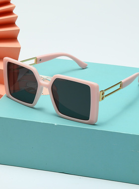 B欧美风方形猫眼太阳镜 2024新款时尚街拍黑色儿童墨镜女孩子