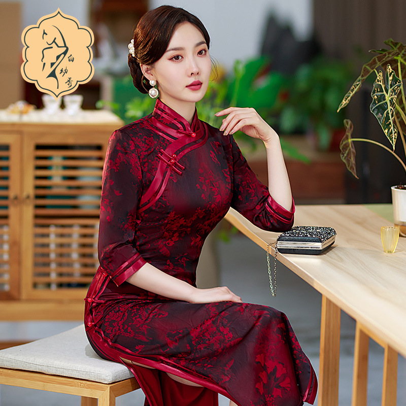 2022秋季新款女装七分袖立领红色复古文艺旗袍宴会晚礼服 C2159