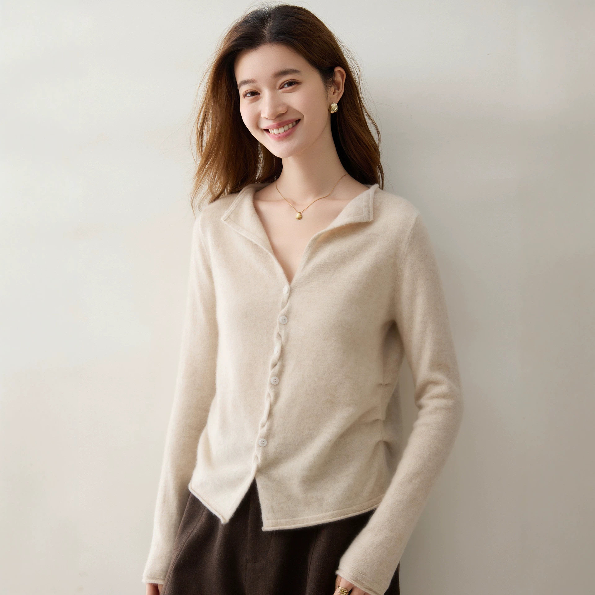 温柔风羊绒衫V领韩风开衫女款针织衫长袖简约休闲百搭款毛衣外套