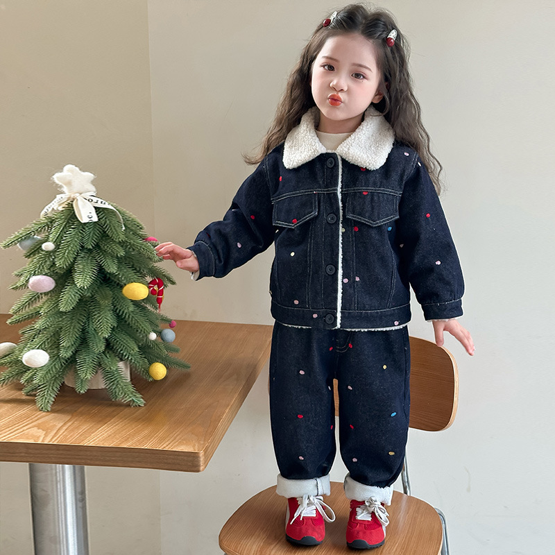女童牛仔套装秋冬款加绒加厚儿童女圆点刺绣冬季保暖时髦两件套，童装休闲套装，祺妙童装