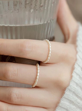 极细天然淡水珍珠戒指小米珠夏2025新款时尚温柔叠戴素圈弹力戒女