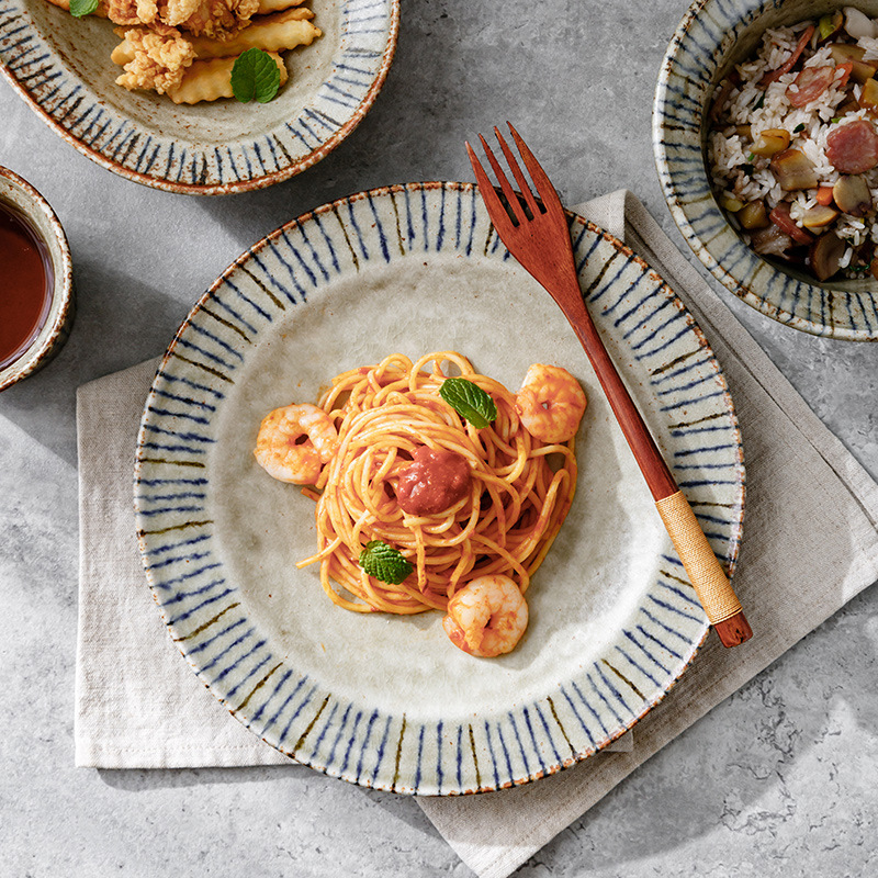 美浓烧日本进口陶瓷日本圆形菜盘