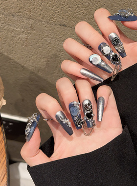 穿戴甲轻奢高级感显白美甲手工重工蓝色聆晚闪奢华玫瑰小众款辣妹