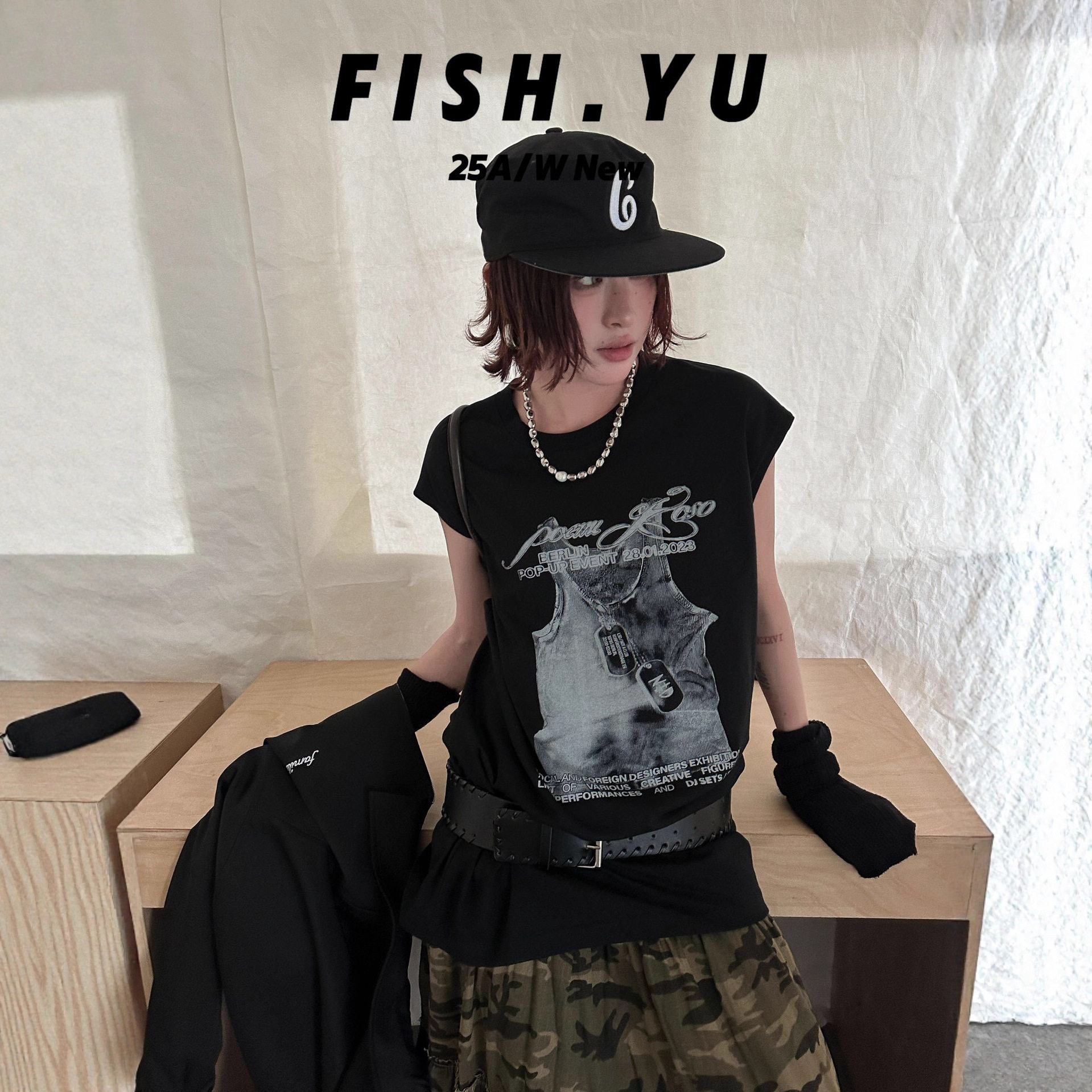 FISHYU 早秋新款美式复古潮牌背心图案直喷印花宽松坎肩无袖t恤女