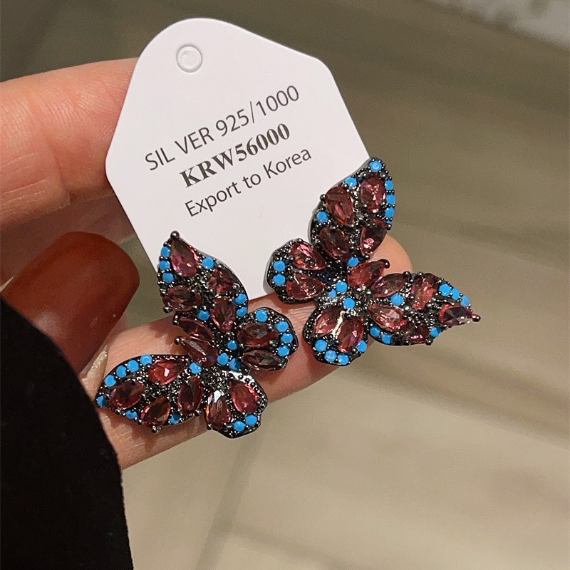 银针轻奢级感彩锆石蝴蝶耳环新款呛黑撞色重工复古耳饰品