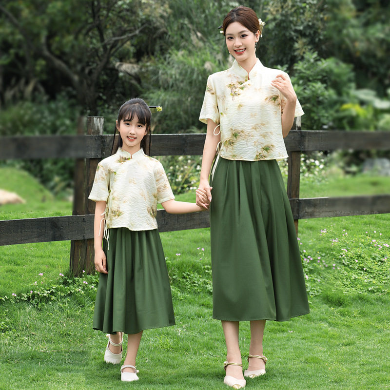 中秋国风2026新款夏季女童民国风套装汉服裙男童立领短袖上衣亲子