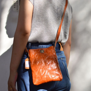 全皮竖款手机包植鞣头层牛皮新款女包包复古手抓纹休闲运动小件包