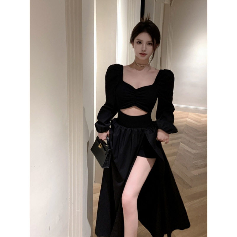 法式级感方领泡泡袖小黑裙女初秋款赫本风御姐气质礼服连衣裙子