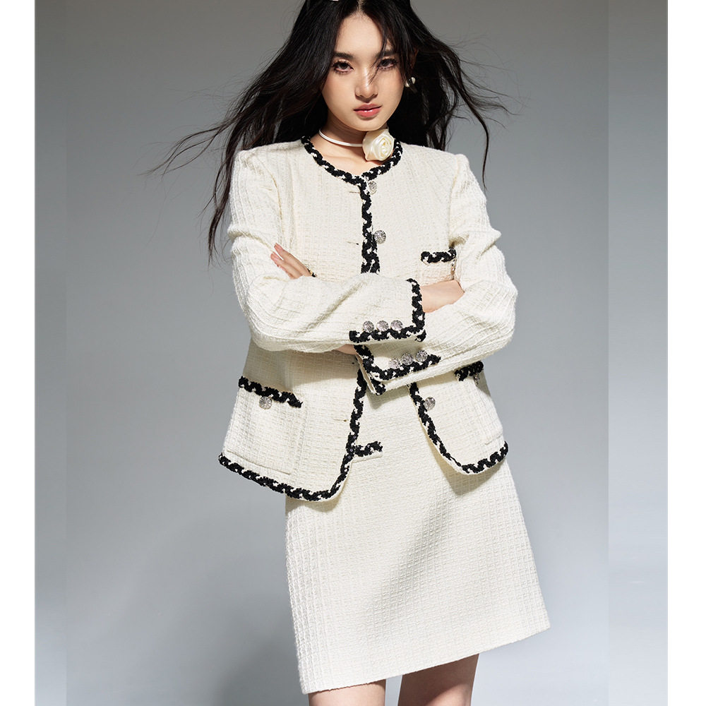 翡格依2026春款法式高级感钉珠黑白撞色小香风套装外套半身裙女,女装/女士精品,时尚套装,淘宝优惠券,粉丝福利购,淘宝优惠卷