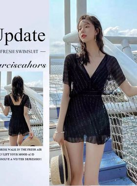 温泉泳衣女2025年新款连体遮肚显瘦保守黑色遮肉时尚蕾丝大码游