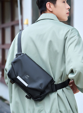 唐酷新款男士斜挎包时尚潮牌防水单肩包大容量休闲学生机车风挎包