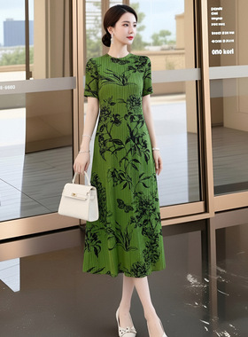 绿色新中式连衣裙夏季短袖改良旗袍印花褶皱气质妈妈裙子大码女装