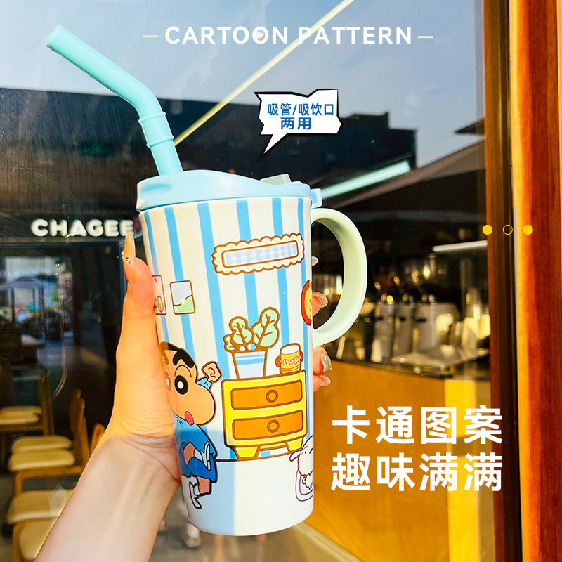 蜡笔小新马克杯500ml创意高款陶瓷杯带可密封杯盖吸管家用办公杯