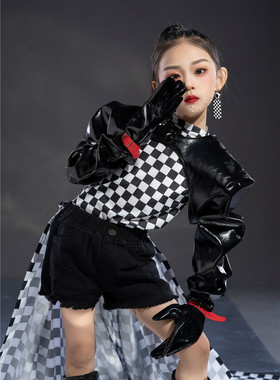女童走秀潮服重工漆皮时装科技感t台机车服硬糖摇滚风棋盘格风