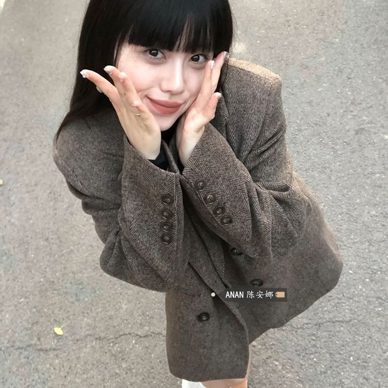 级感复古咖色毛呢西装外套女冬季小众气质宽松休闲加厚呢子大衣