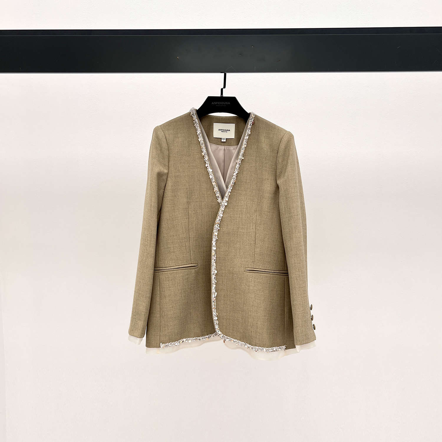 钉钻珍珠长袖西装安斐欧娜拼接
