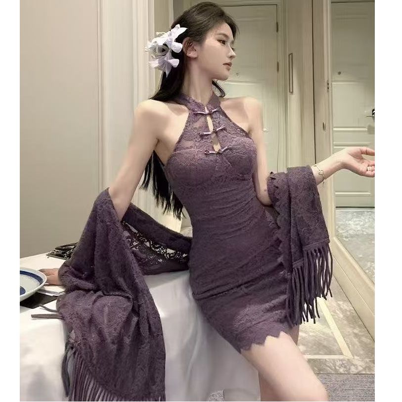 性感套装女秋季纯欲风辣妹外搭披肩开衫蕾丝镂空挂脖连衣裙两件套