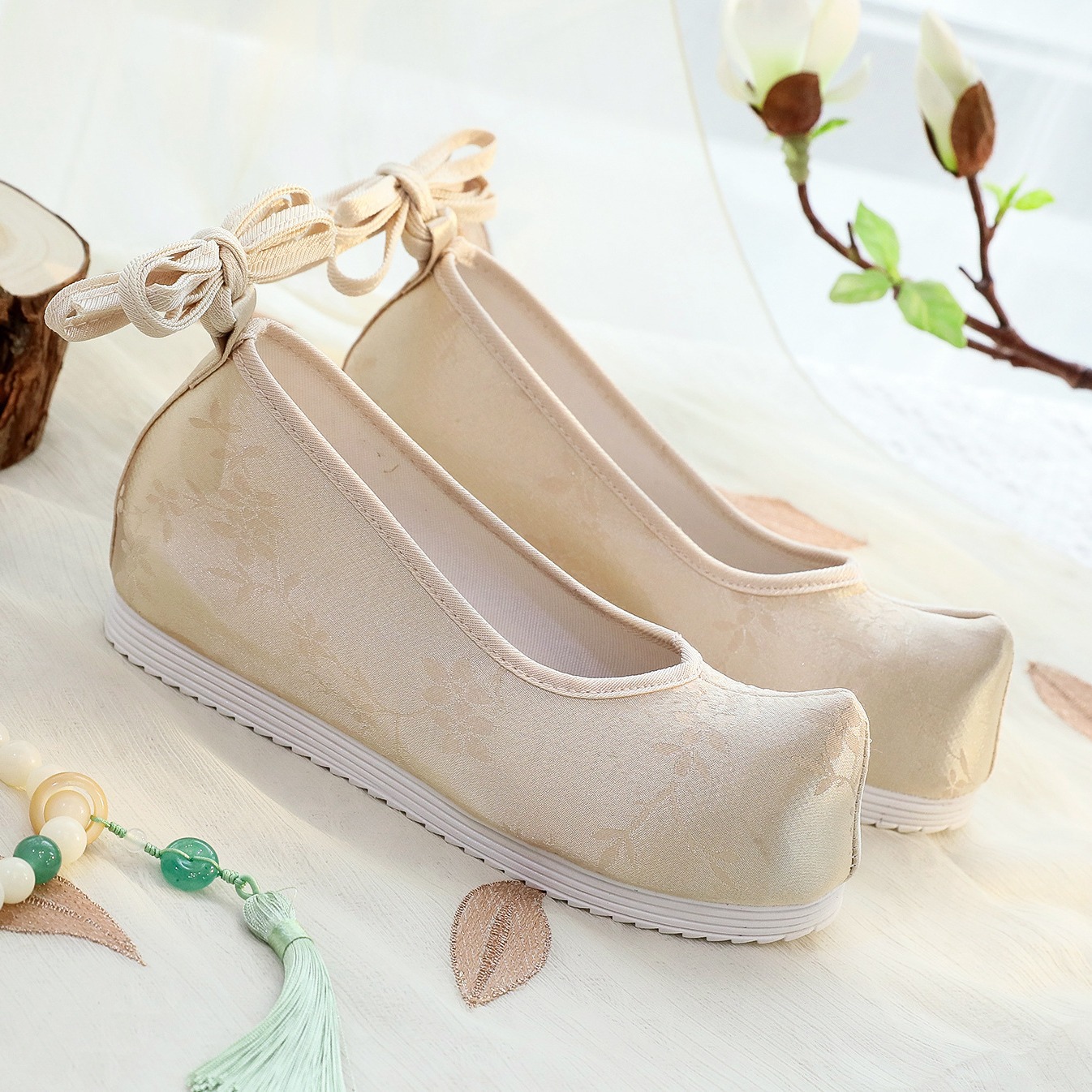 新款织锦缎中国风汉服鞋子女提花暗纹圆头布鞋橡胶底古风素面布鞋