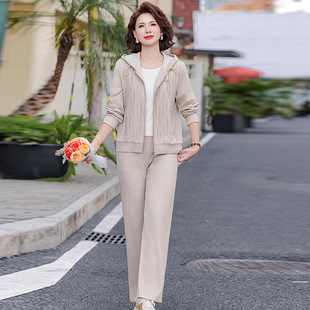 妈妈春装运动套装时尚洋气2026新款今年流行中老年休闲外套女春秋