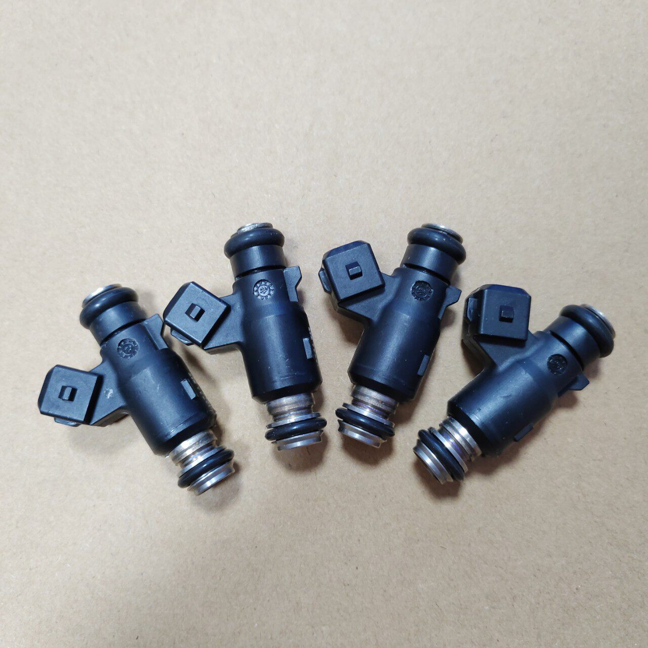 适用九龙汽车2.4喷油嘴改装奇瑞瑞虎2.0L 4G63汽车发动机喷油嘴器