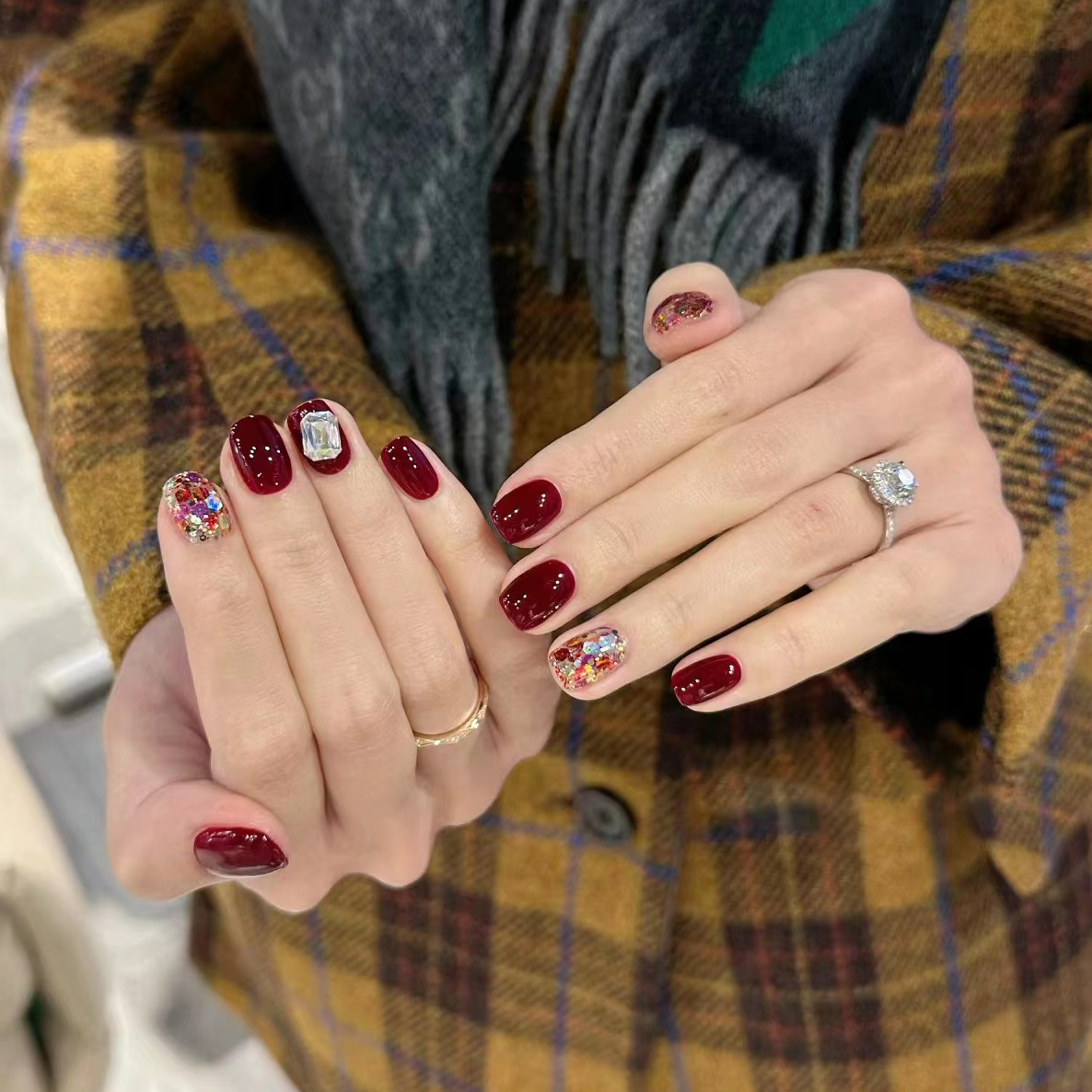 纯手工穿戴甲轻奢风简约玫色亮片方钻气质新年高级感显白美甲贴片