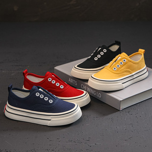 蜡笔小新儿童帆布鞋男童女童一脚蹬懒人鞋2026款宝宝软底防滑板鞋