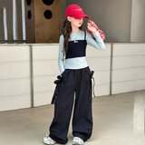 撞色上衣+工装裤