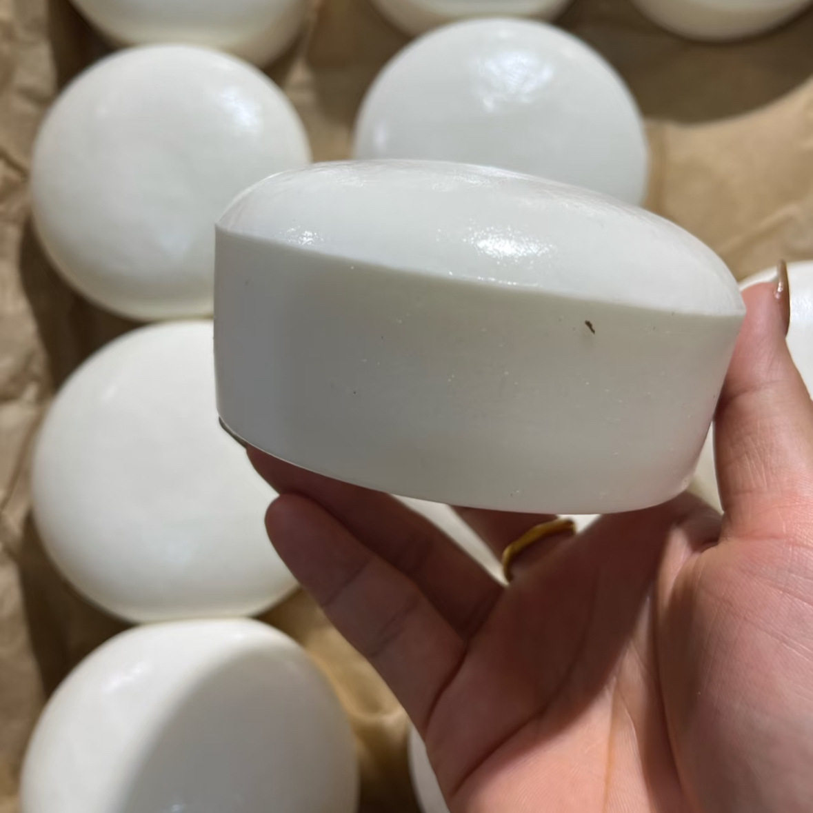 湿软手感软粘慢仿真圆形奶酪慢回弹pu礼物模型道具吸手指