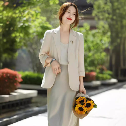 classic white long slim suit women short jacket白小西服外套