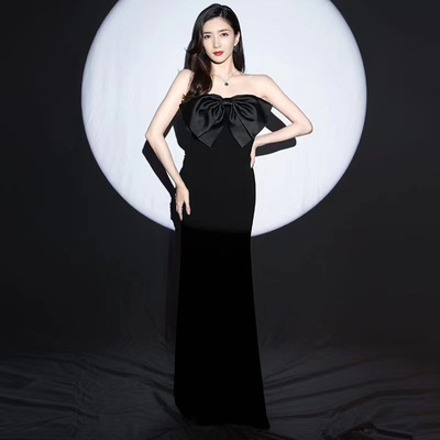 黑色抹胸蝴蝶结端缎布晚礼服鱼尾修身明星同款走秀演出服女