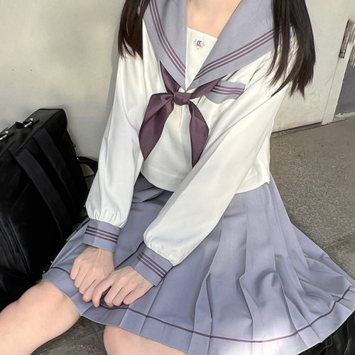 短袖中间服紫色短袖中间服