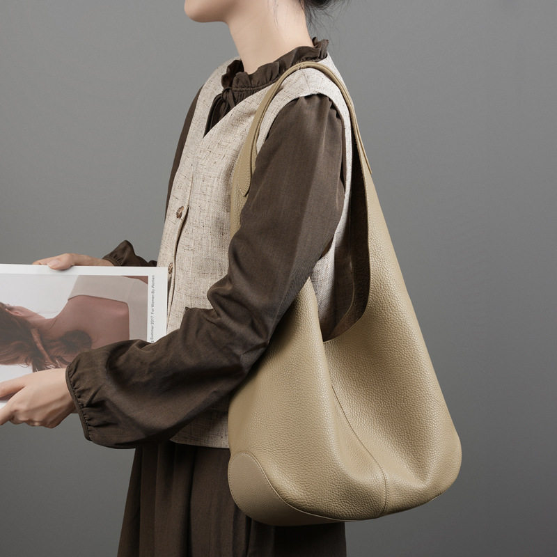 真皮女包韩国网红经典休闲水桶包大容量头层牛皮托特包腋下单肩包