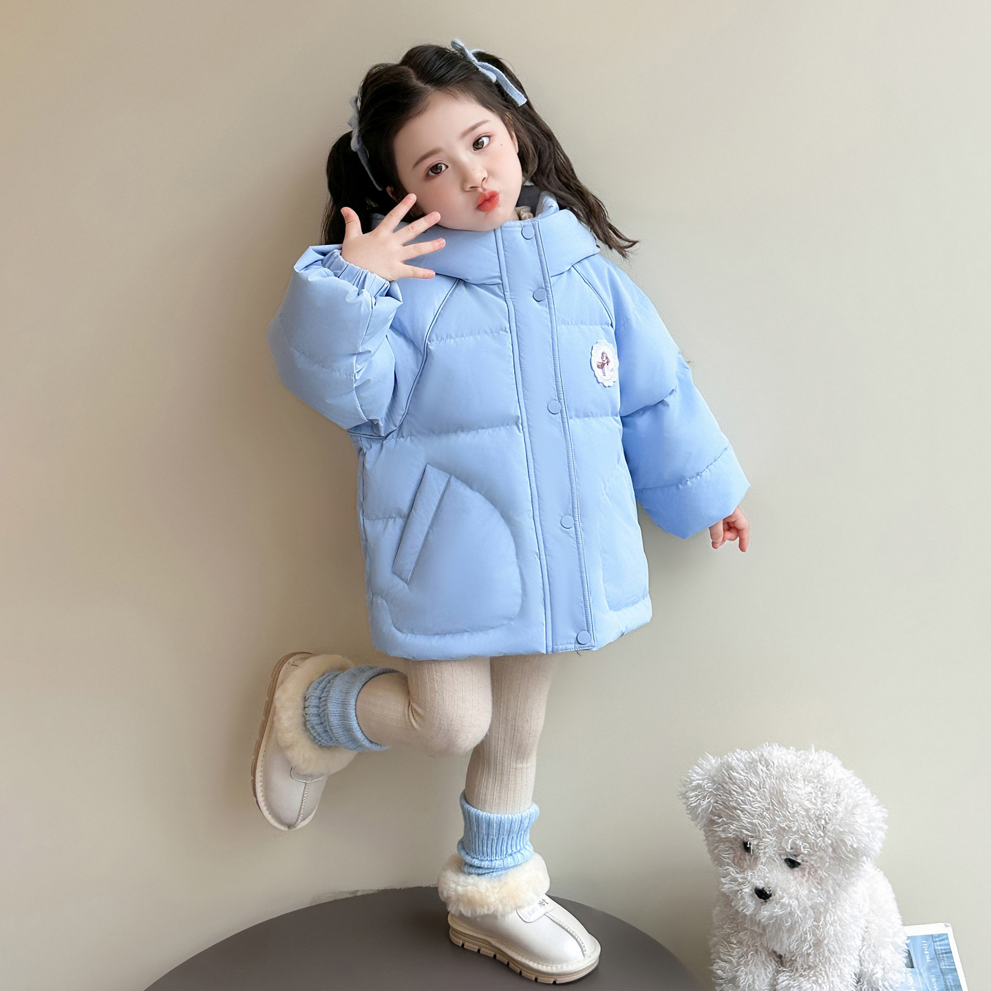 女童后背艾莎公主羽绒服冬季2025新款洋气儿童韩版中长款卡通外套，童装羽绒服，祺妙童装