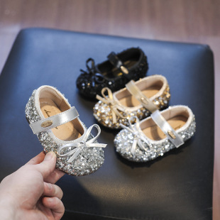 婴幼儿公主鞋女宝宝一岁洋气春秋软底小皮鞋女童2岁水钻女宝鞋子3