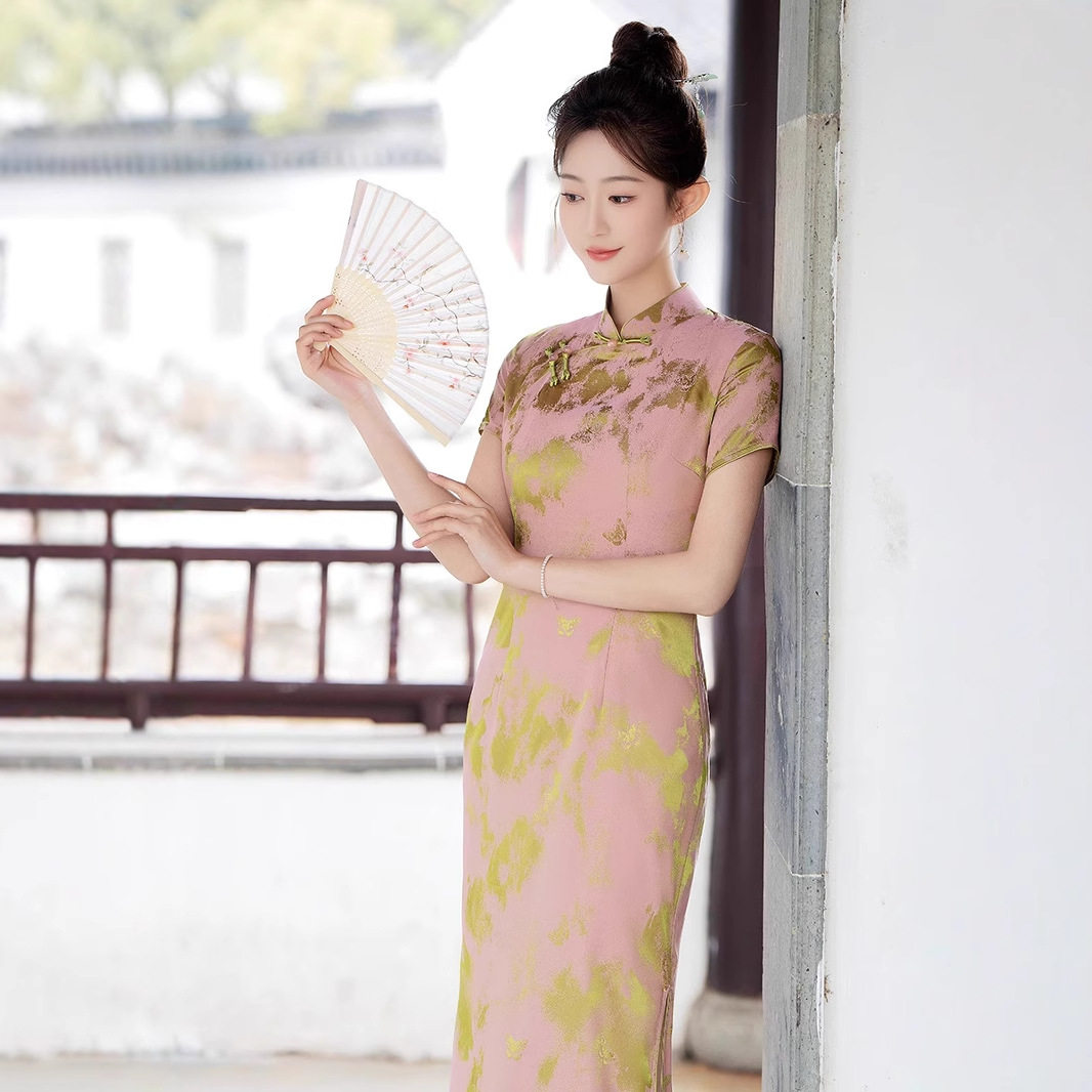 时尚年轻少女款绸缎提花长款连袖旗袍2026春夏新款修身连衣裙礼服