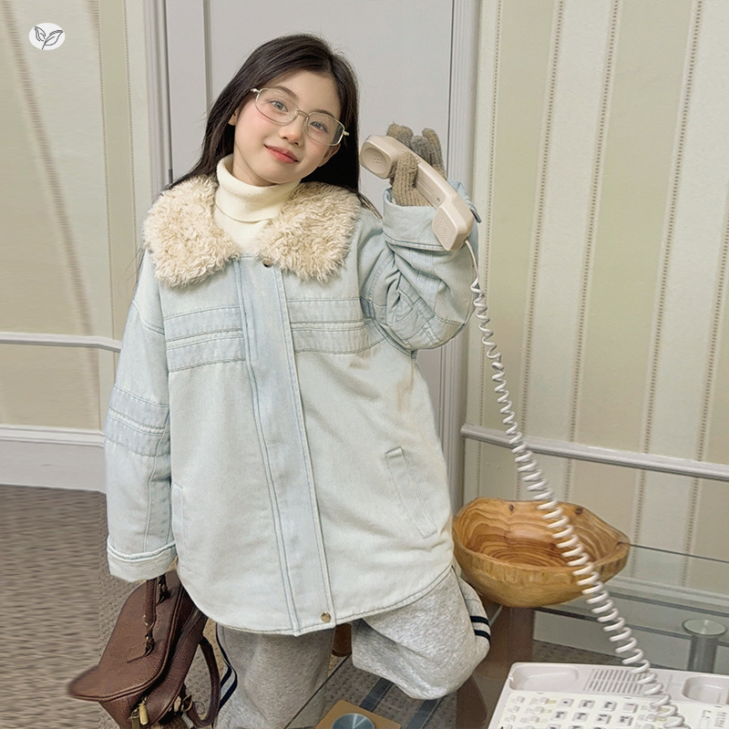 女童加绒外套2025冬季新款中大童纯色大翻领派克服休闲夹克衫冬装，童装外套，祺儿童装