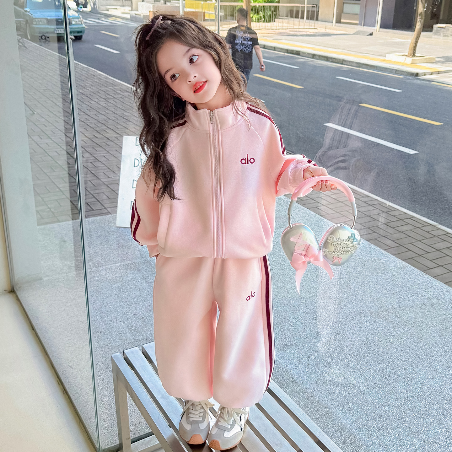 冬季女童加厚套装加厚儿童运动服2025新款洋气女宝童装卫衣两件套