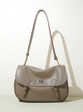 2025新款复古大容量邮差包包学院风级感通勤肩包休闲斜挎女包