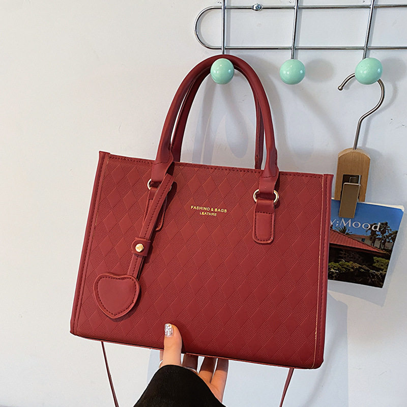 红色包包女大容量2023新款潮级感婚包婚礼手提包结婚肩斜挎包